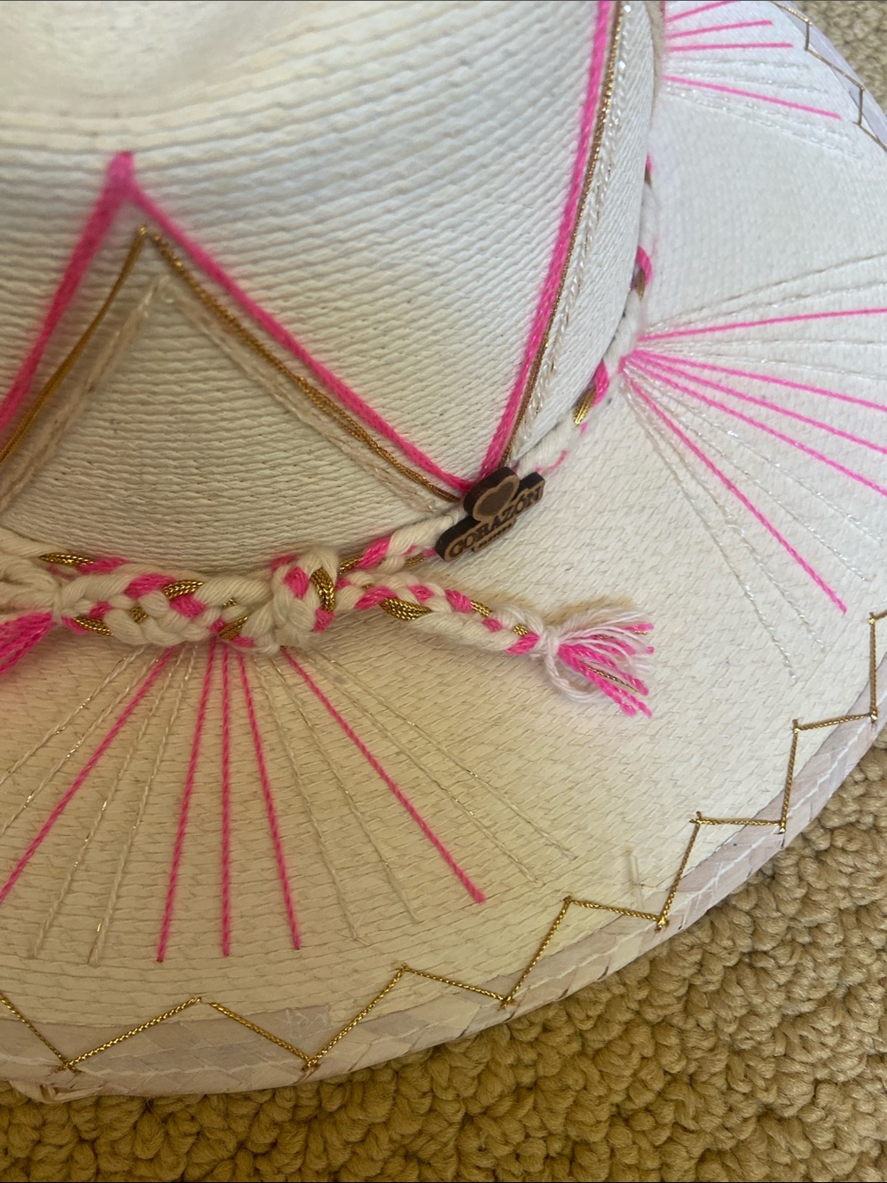 Corazon hat - Picture 4 of 8